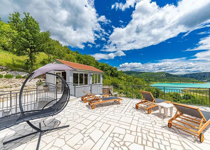 Gorgeous Home In Ricice With Sauna
