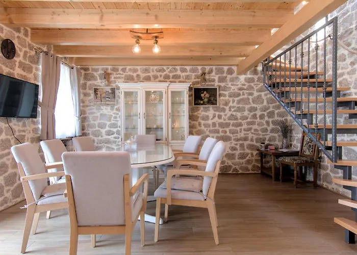 Awesome Home In Imotski